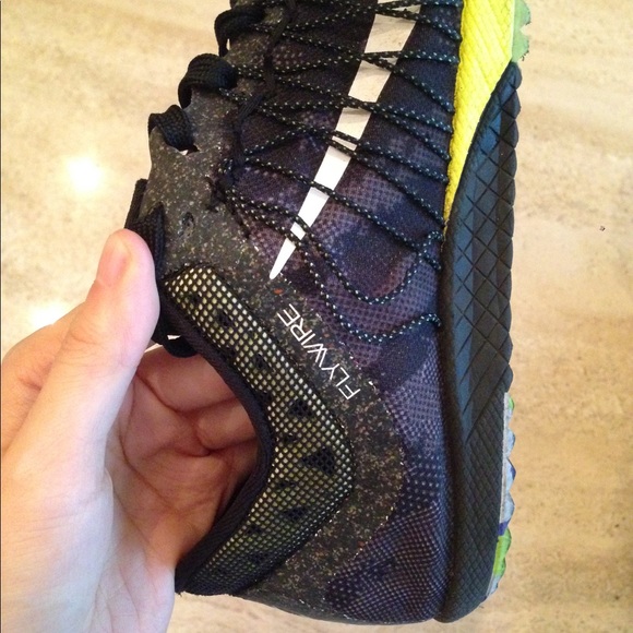 SOLD NIKE Victory XC Spiked Track Field Shoes - Picture 6 of 8